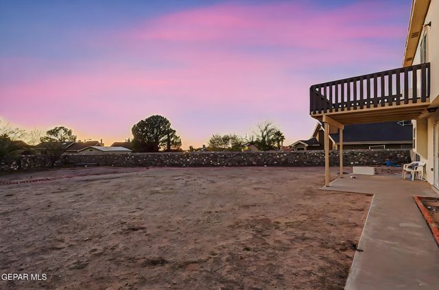 929 Totonaca Lane, El Paso, TX 79912