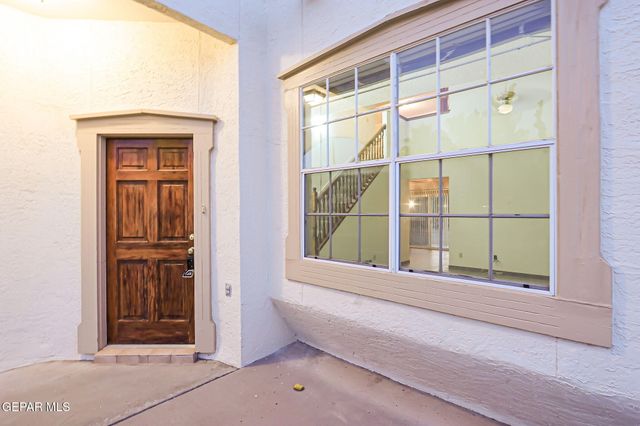 929 Totonaca Lane, El Paso, TX 79912