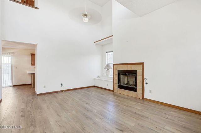 929 Totonaca Lane, El Paso, TX 79912