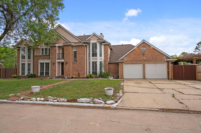 13051 Meadowline Drive, Houston, TX 77082