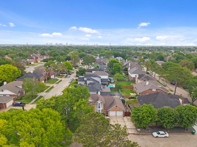 13051 Meadowline Drive, Houston, TX 77082