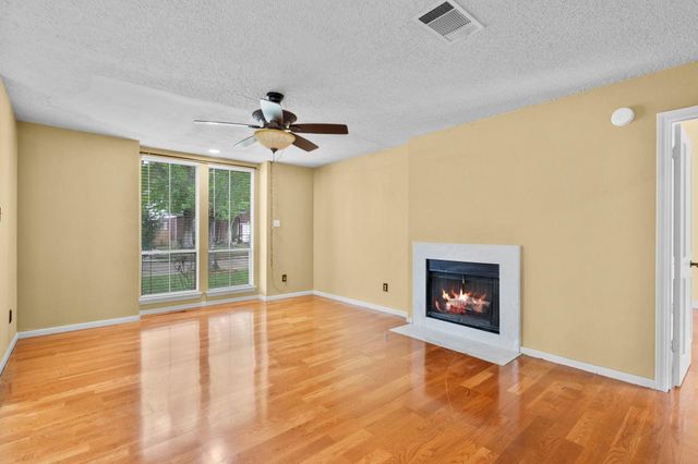 13051 Meadowline Drive, Houston, TX 77082