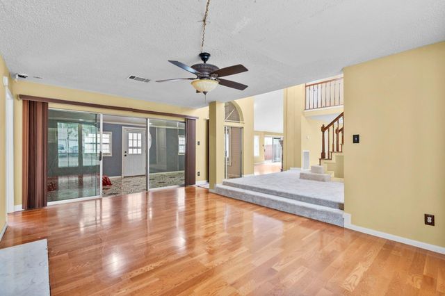 13051 Meadowline Drive, Houston, TX 77082