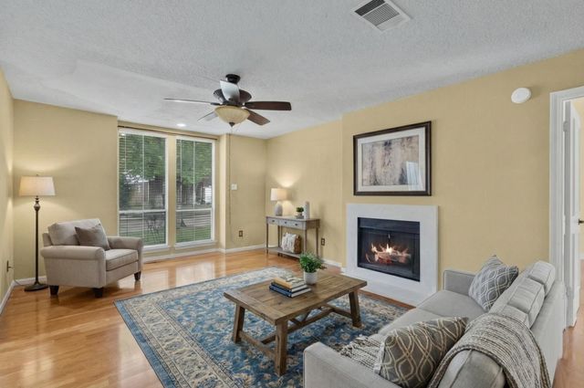 13051 Meadowline Drive, Houston, TX 77082