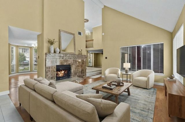 13051 Meadowline Drive, Houston, TX 77082