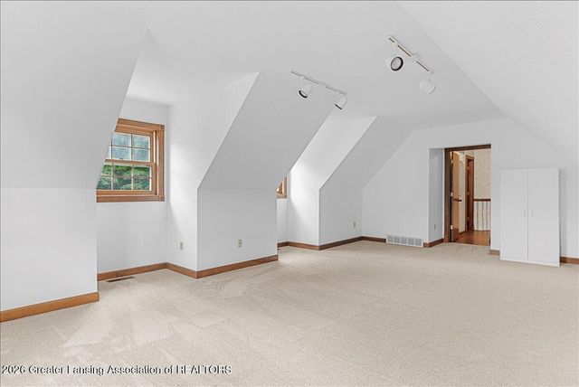 3930 Camperdown Drive, Lansing, MI 48911