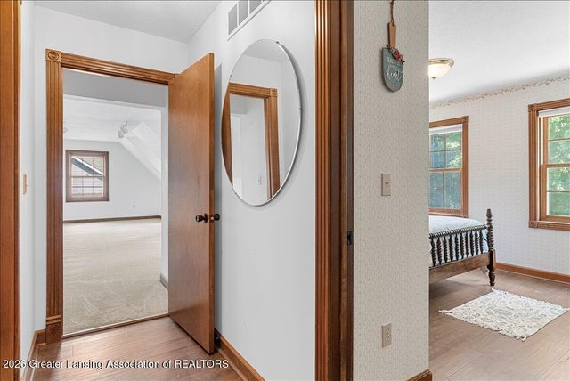 3930 Camperdown Drive, Lansing, MI 48911