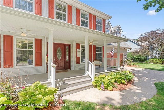 3930 Camperdown Drive, Lansing, MI 48911