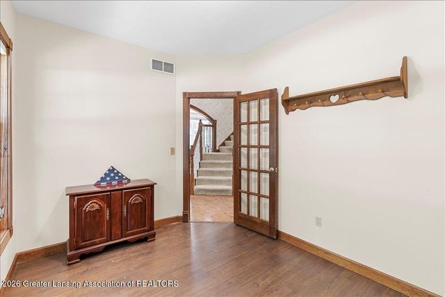 3930 Camperdown Drive, Lansing, MI 48911