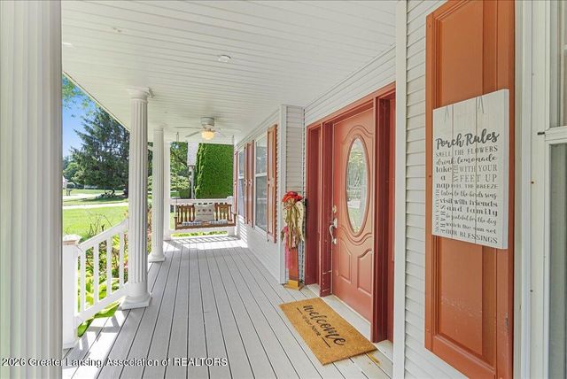 3930 Camperdown Drive, Lansing, MI 48911