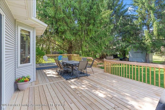 3930 Camperdown Drive, Lansing, MI 48911