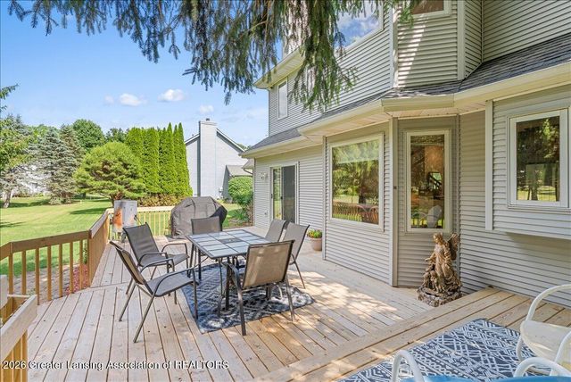 3930 Camperdown Drive, Lansing, MI 48911