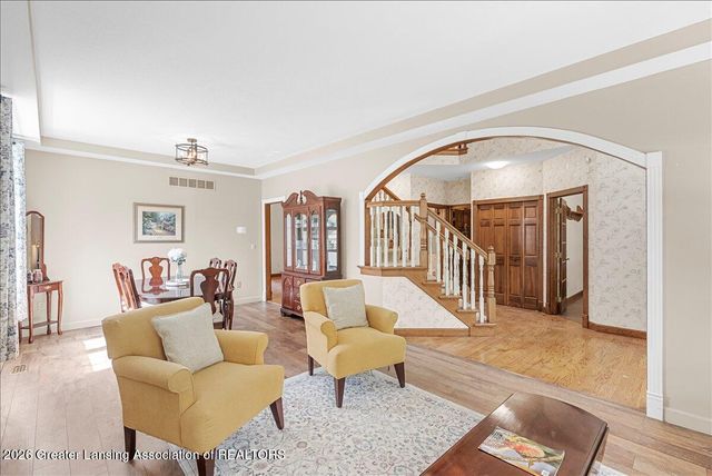 3930 Camperdown Drive, Lansing, MI 48911