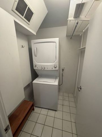 860 N ELSTON Avenue 5, Chicago, IL 60622