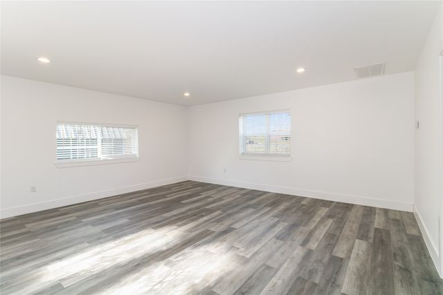942 COUNTY ROAD 2240, Corsicana, TX 75109