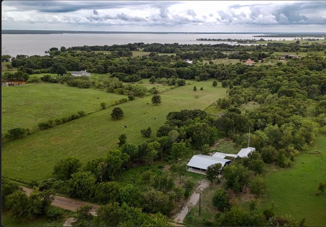 942 COUNTY ROAD 2240, Corsicana, TX 75109