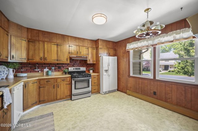 2061 Florence Avenue, Hazlet, NJ 07730