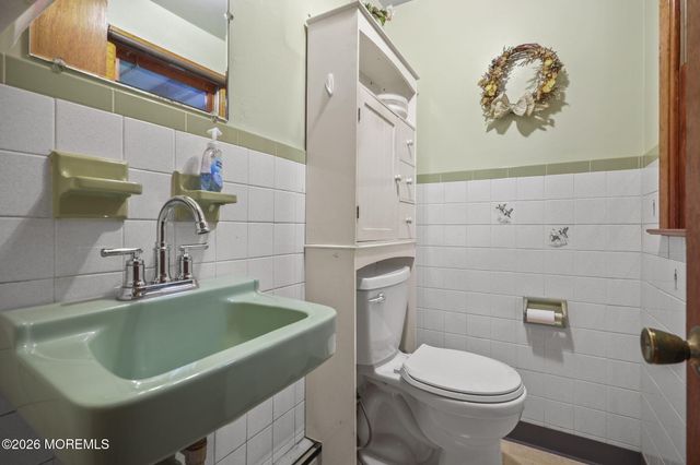 2061 Florence Avenue, Hazlet, NJ 07730