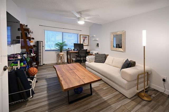 3813 Simms Street 3813, Hollywood, FL 33021