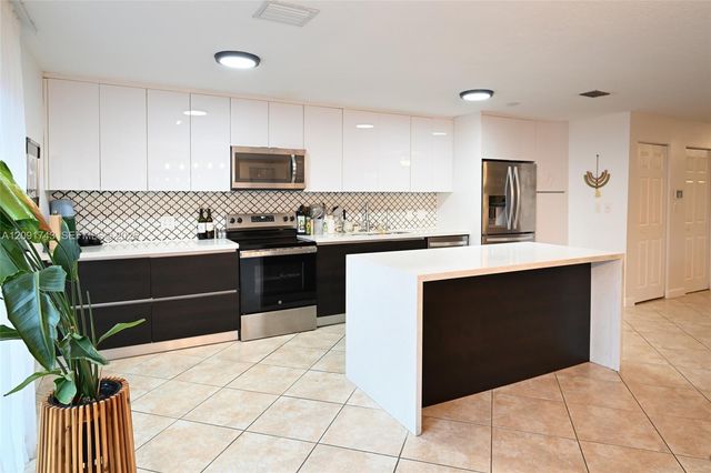 3813 Simms Street 3813, Hollywood, FL 33021