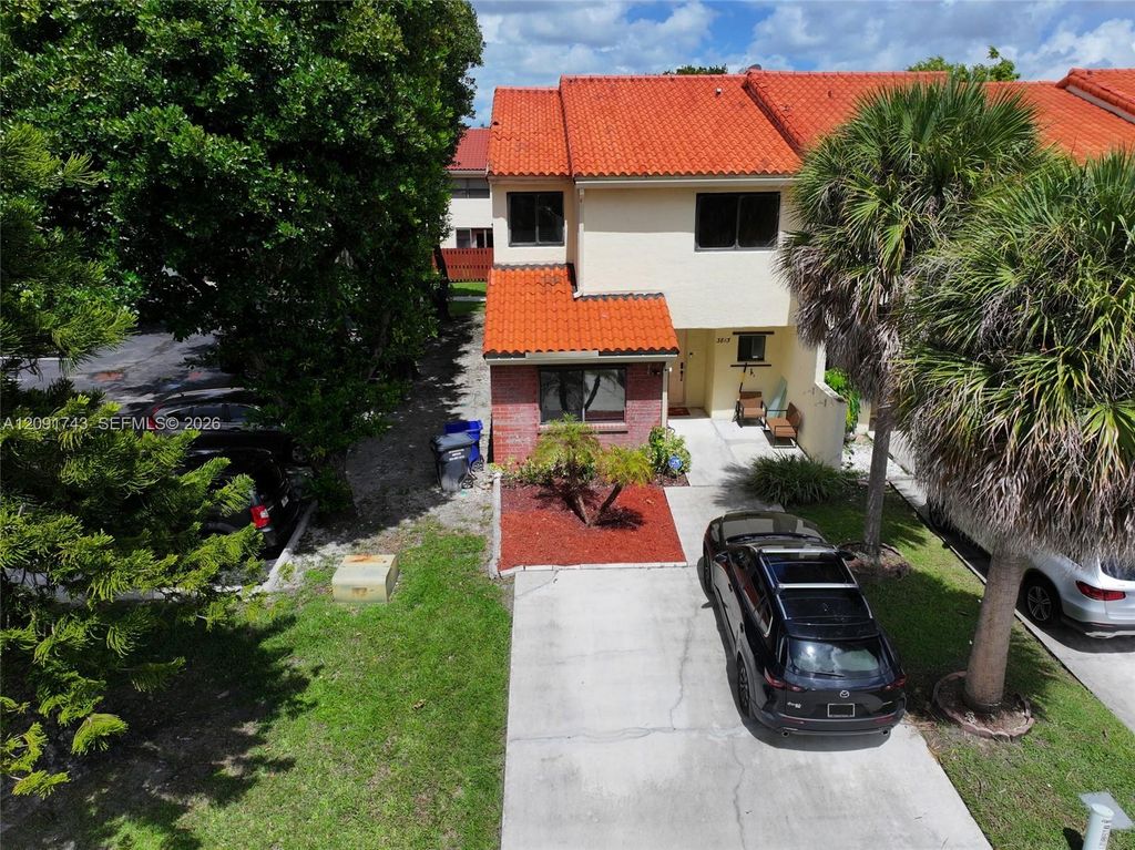 3813 Simms Street 3813, Hollywood, FL 33021