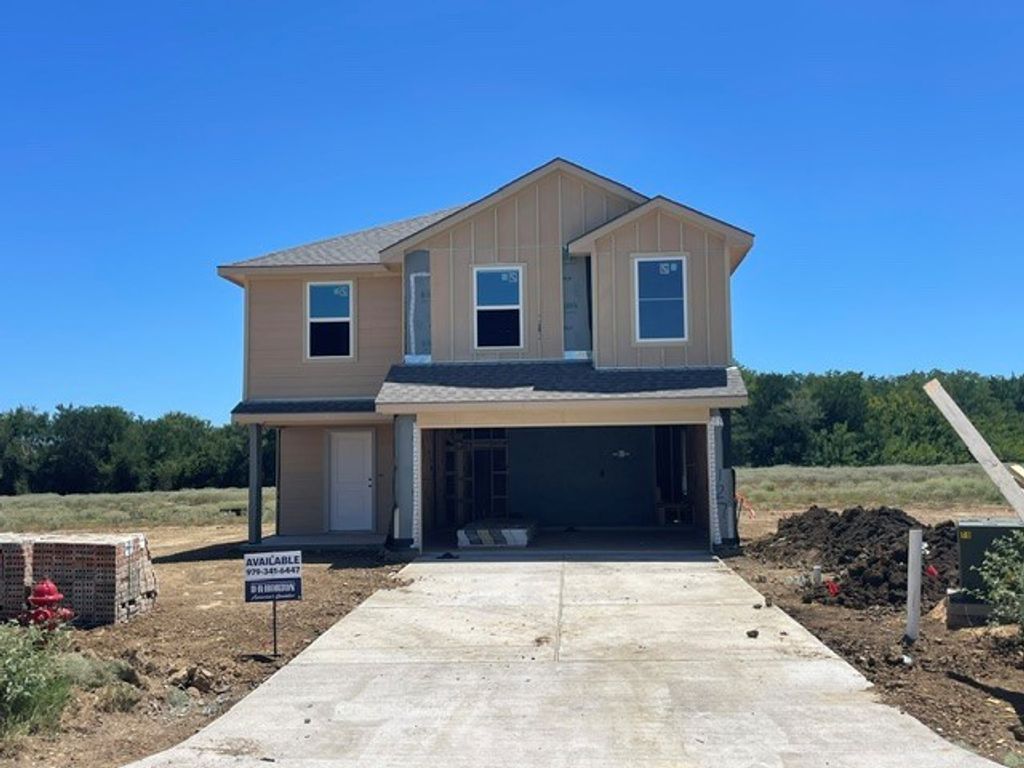 127 Peluce Place, Caldwell, TX 77836 — exterior