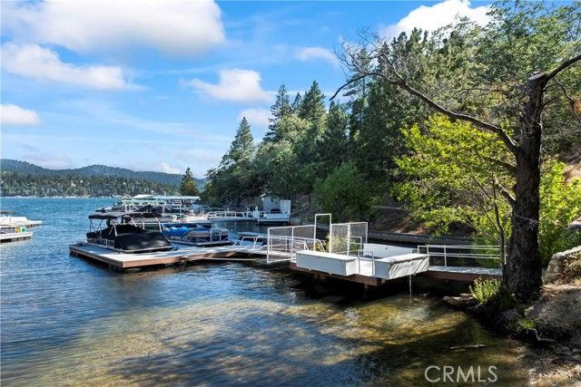 72 N Winter Harbor Cove C, Lake Arrowhead, CA 92352