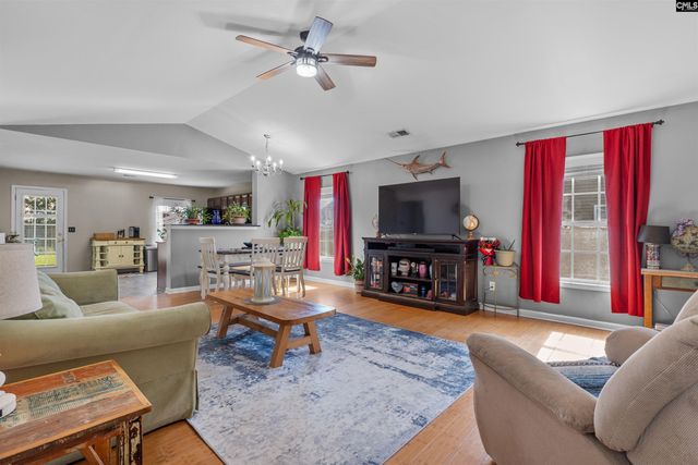 942 Farnsworth Drive, Hopkins, SC 29061