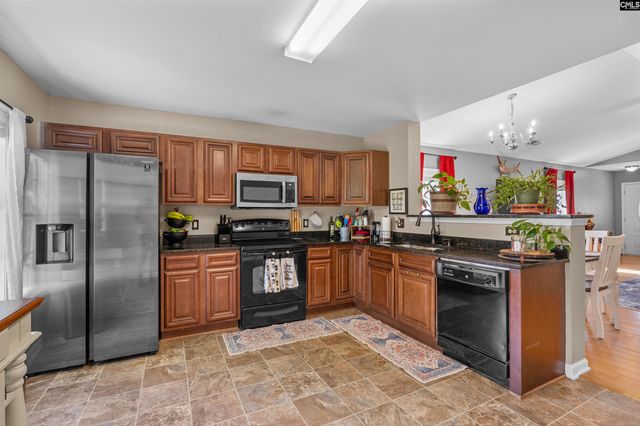 942 Farnsworth Drive, Hopkins, SC 29061
