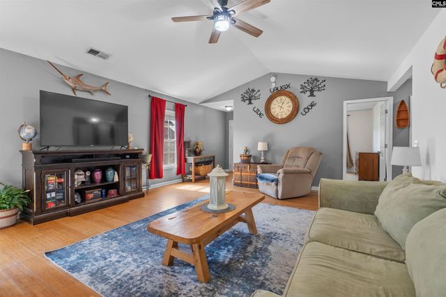 942 Farnsworth Drive, Hopkins, SC 29061