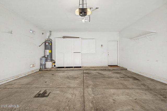 6622 W GOLDEN Lane, Glendale, AZ 85302