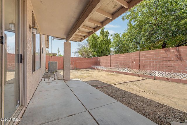 6622 W GOLDEN Lane, Glendale, AZ 85302
