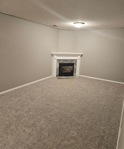 1390 Roosevelt Road, Hastings, MN 55033