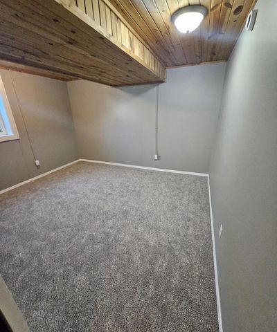 1390 Roosevelt Road, Hastings, MN 55033