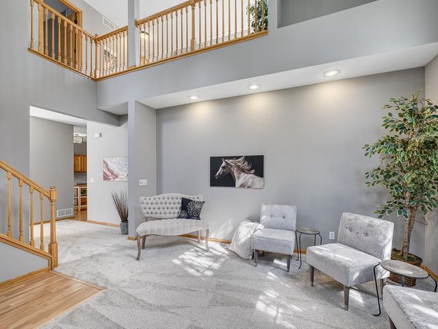 8910 Olive Lane N, Maple Grove, MN 55311