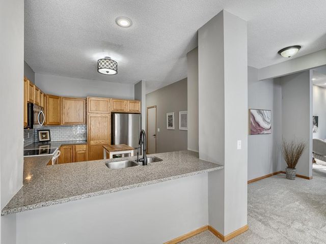 8910 Olive Lane N, Maple Grove, MN 55311