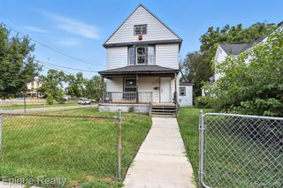 124 Henry Clay Avenue, Pontiac, MI 48341