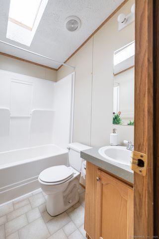 8 Haley Lane, Windham, CT 06256