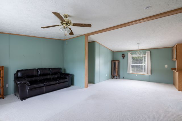 8 Haley Lane, Windham, CT 06256