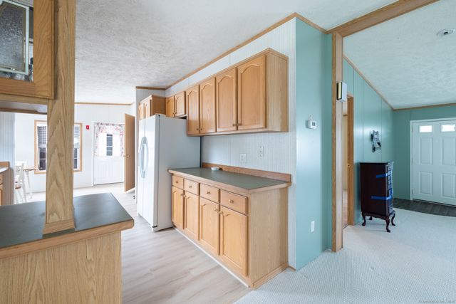 8 Haley Lane, Windham, CT 06256