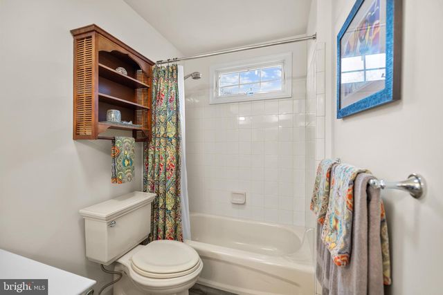 22559 HUGHESVILLE MANOR CT, Ashburn, VA 20148