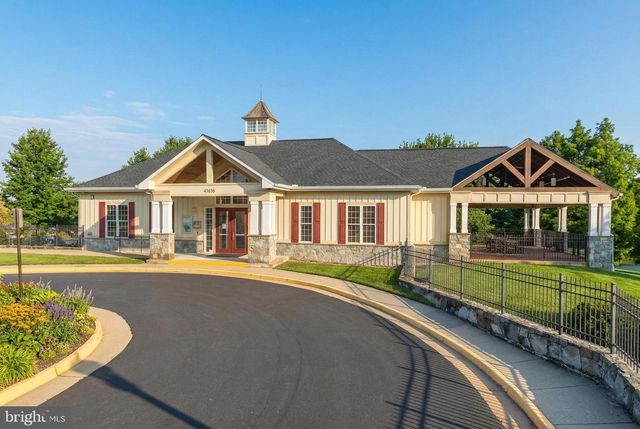 22559 HUGHESVILLE MANOR CT, Ashburn, VA 20148