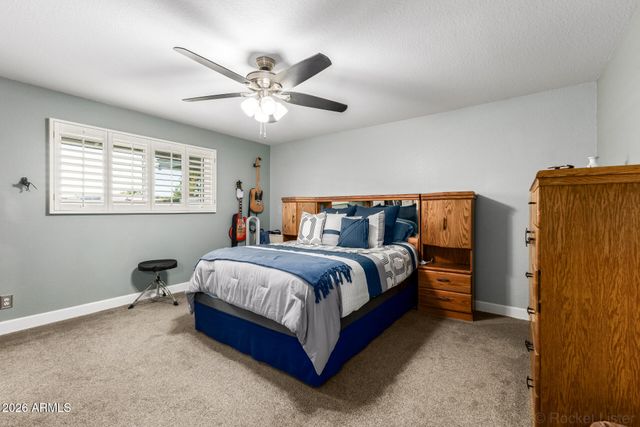 1625 E GREENWAY Street, Mesa, AZ 85203