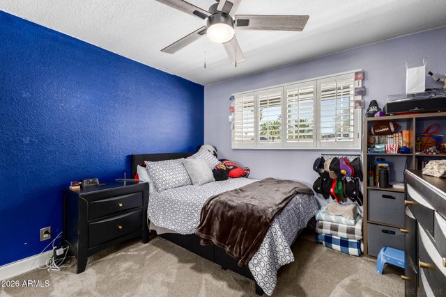 1625 E GREENWAY Street, Mesa, AZ 85203