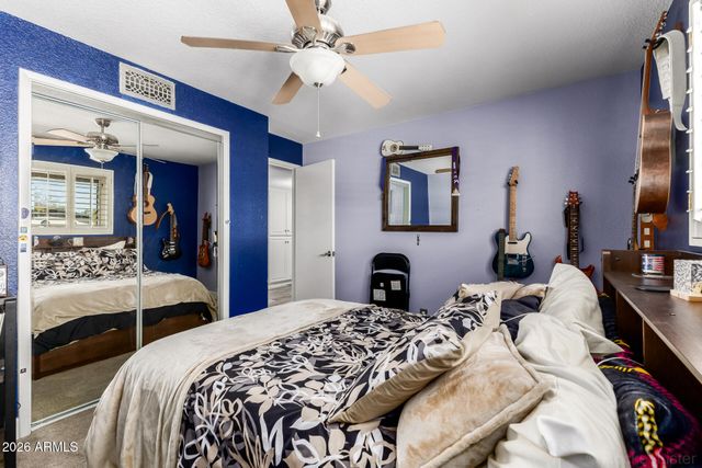 1625 E GREENWAY Street, Mesa, AZ 85203