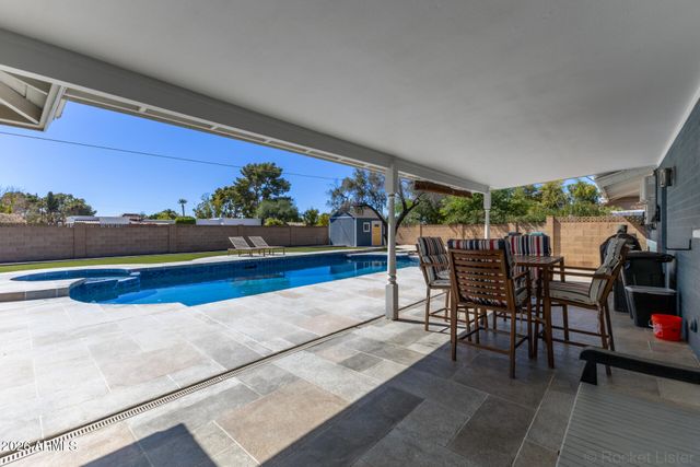 1625 E GREENWAY Street, Mesa, AZ 85203