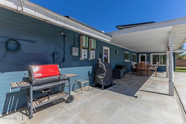 1625 E GREENWAY Street, Mesa, AZ 85203