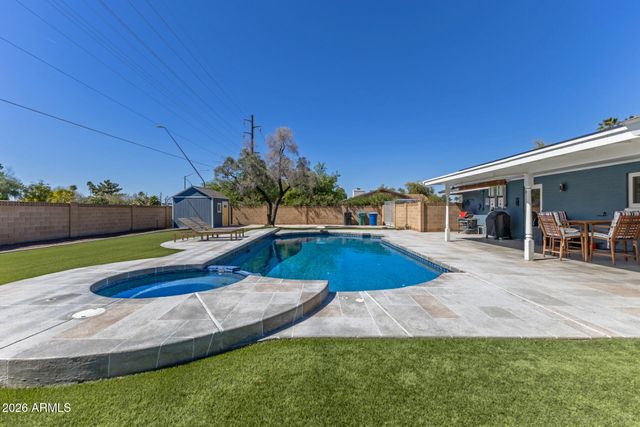 1625 E GREENWAY Street, Mesa, AZ 85203