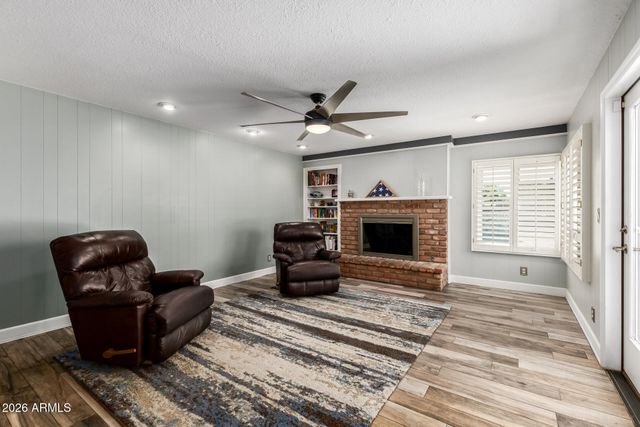 1625 E GREENWAY Street, Mesa, AZ 85203