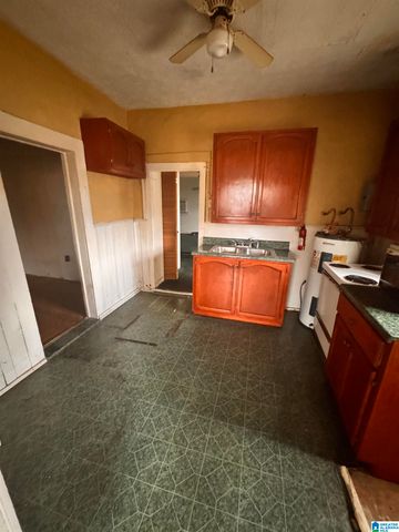 709 W 17TH STREET, Anniston, AL 36201